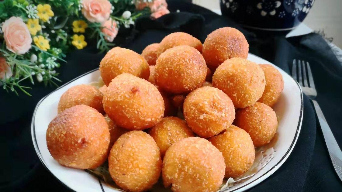 南瓜|我家每年春节都要做的小零食，一做就是10斤，越吃越香年味十足！