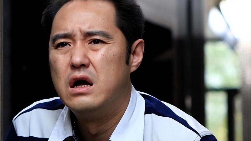 冯雷|冯雷：演艺路上有艰辛，多次被贵人拉回戏途，如今单身成父母心病