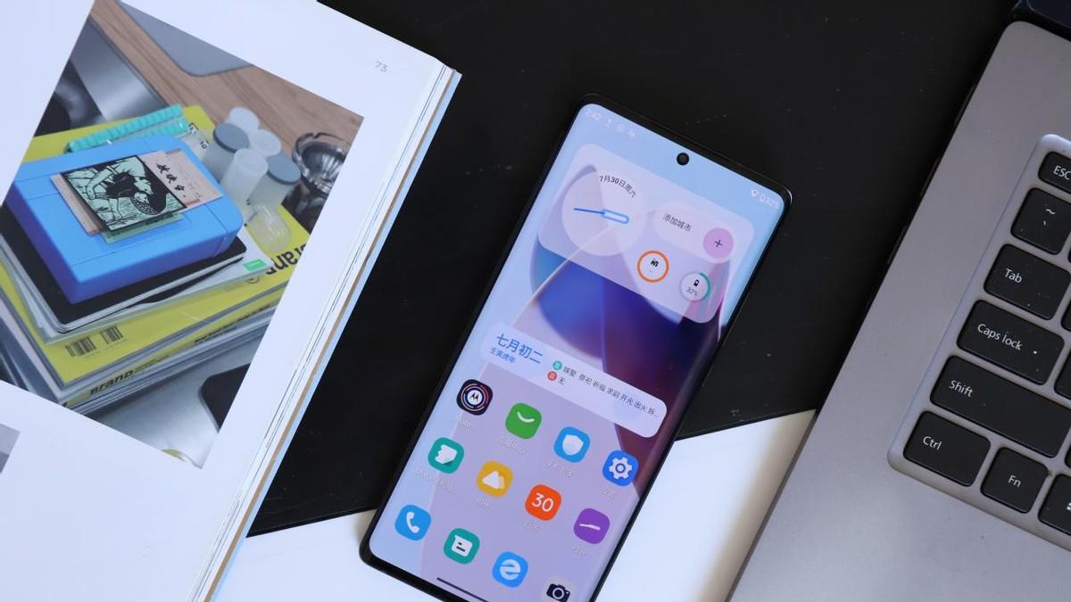 |moto X30 Pro体验：全球首发2亿像素超大底CMOS，手机影像新突破！