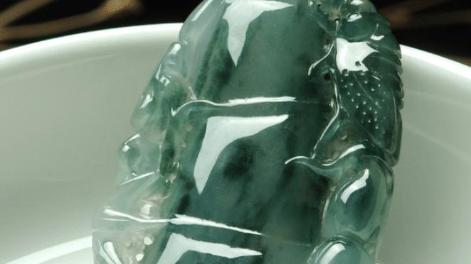 翡翠|翡翠玉石的灵性，在长时间佩戴的过程中，便可以慢慢的体会到