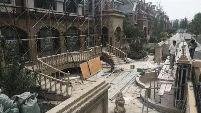 暴发户亲戚买了一栋别墅，装修花了600W! 房子大就是任性，晒晒