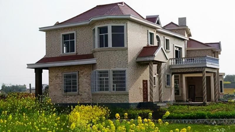 农村建房外墙用100万大理石，这还是村里，县城有2千万豪宅啊