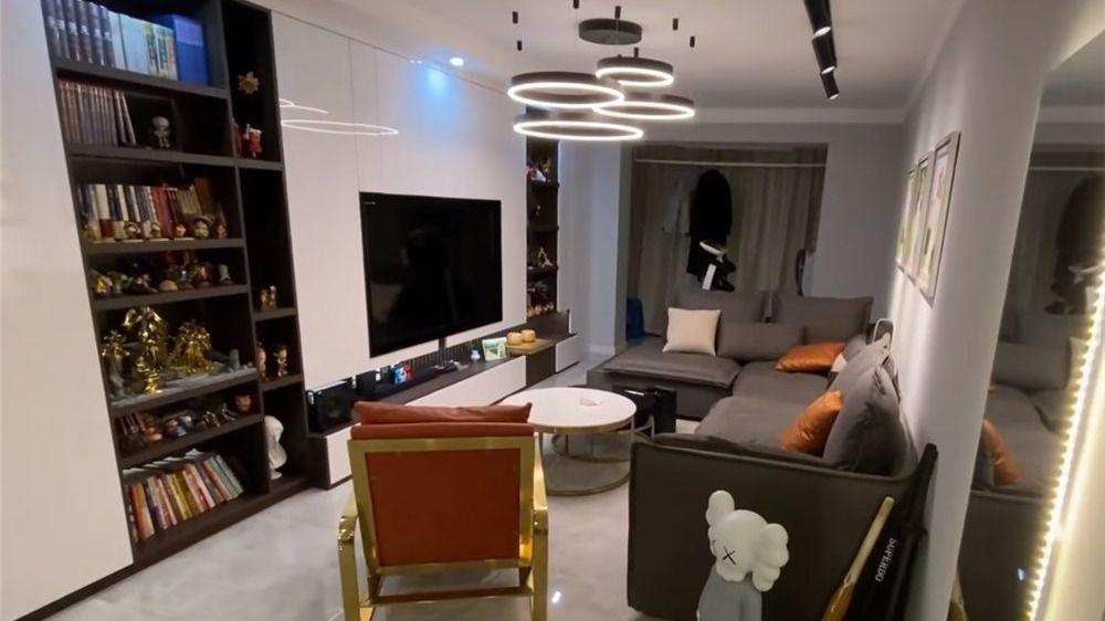 90后“二次元”夫妻的家：轻奢风配上宅文化，俩人住起来太爽了