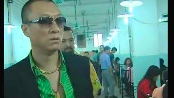 反派|四个版本“演痞子”，网友：原装、精仿、高仿、拼夕夕的区别？