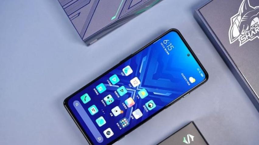 高通骁龙|黑鲨4 Pro电竞黑马