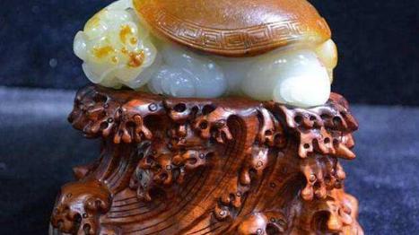 雕刻|越来越少的籽料摆件，收藏市场的重器，如今很难见到