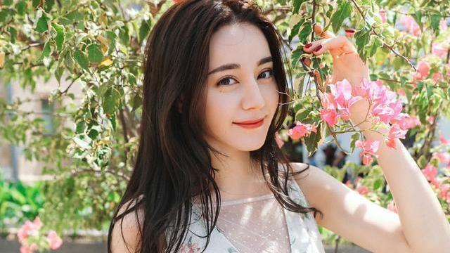 迪丽热巴|公主抱，最厉害的女星是迪丽热巴，男星是吴磊，还有两位最尴尬