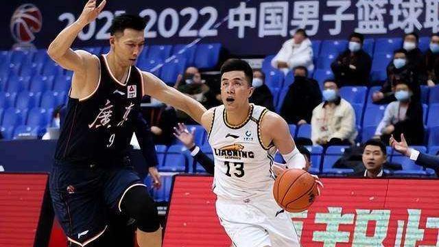 广厦|CBA广厦与上海赛后，王博揪出最大水货，球迷：别续约直接走人
