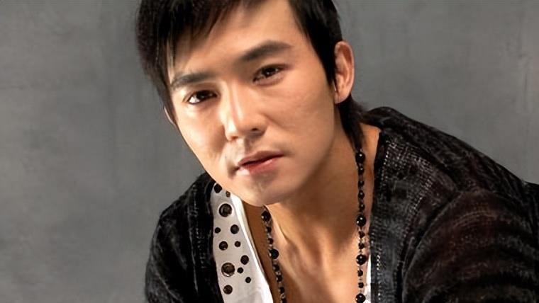 刘畊宏|为何周杰伦捧刘畊宏这么久现在才火？有这减脂操为何周杰伦还变胖