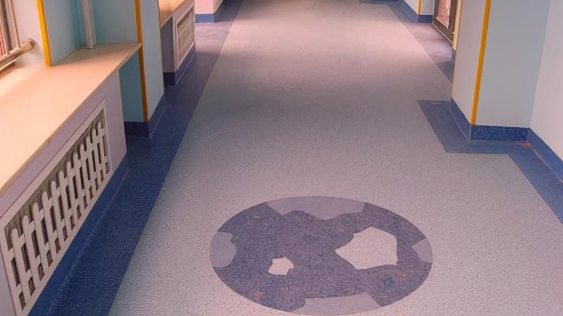 建材市场新兴的塑胶地板，有何独特之处？真后悔家里装早了