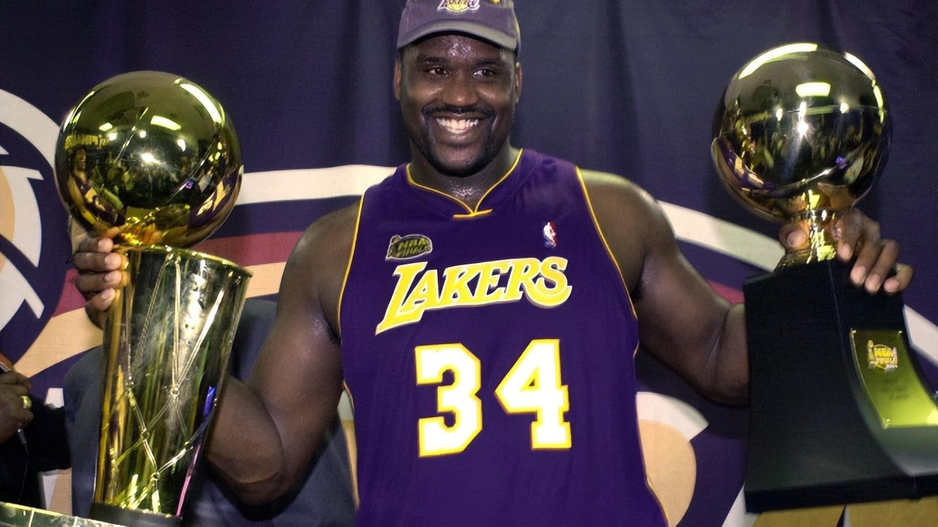 奥尼尔|奥尼尔：NBA历史最佳球员有20个 但最有统治力的只有2个 乔詹不够格