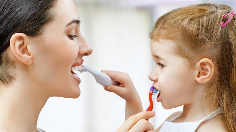 牙齿|明明每天早晚都刷牙，可为何还是满口黄牙？答案可能令人心塞