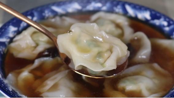 荠菜|荠菜饺子馅传统做法，这样做实在太好吃了，鲜嫩多汁，口感好