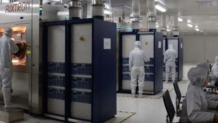 光刻机|ASML要慌了！新型光刻机或明年交付，EUV不再是唯一？