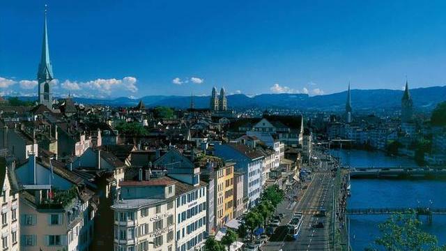 古镇|明明有那么多知名城市，瑞士为何会选一个存在感很低的首都？