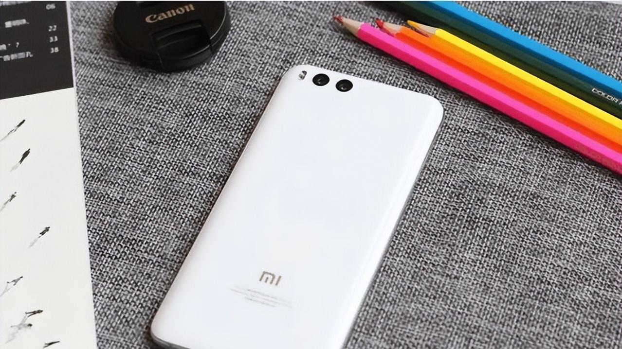 经典|你是白色控吗？盘点近年来安卓史上经典的白色手机，哪个是你的菜