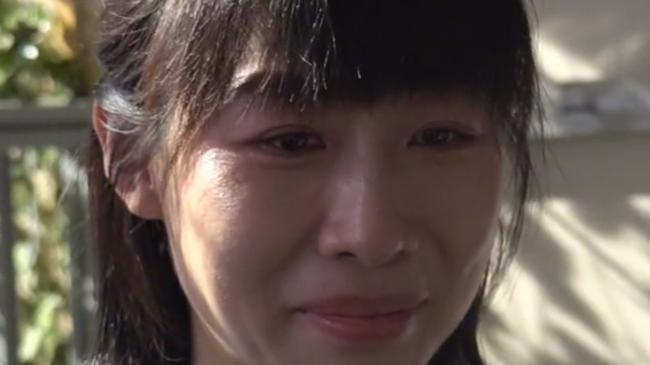 任素汐|《亲爱的小孩》惹争议！为拍戏剃光小演员长发，禾禾戏外哭得更惨