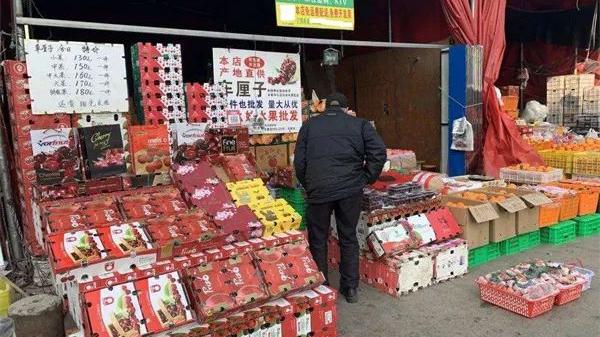 地板价也卖不动，商贩亏损严重，吃货却不敢捡漏：坑太深