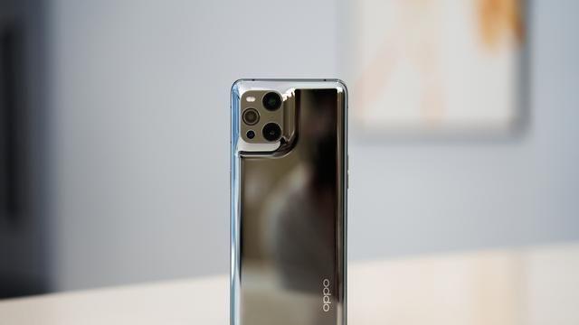 iPhone14|用了一年多！首批Find X3 Pro用户分享，谁说安卓手机越用越卡