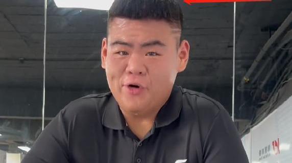 人物设定|“山东第一胖”王浩楠人设翻车，浑身滴汗受质疑，网友：演得好