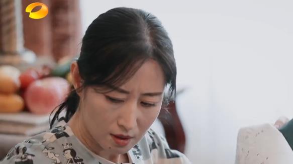 刘敏涛|刘敏涛身体抱恙，情绪低落萌生退意，杨幂自我反省很有担当