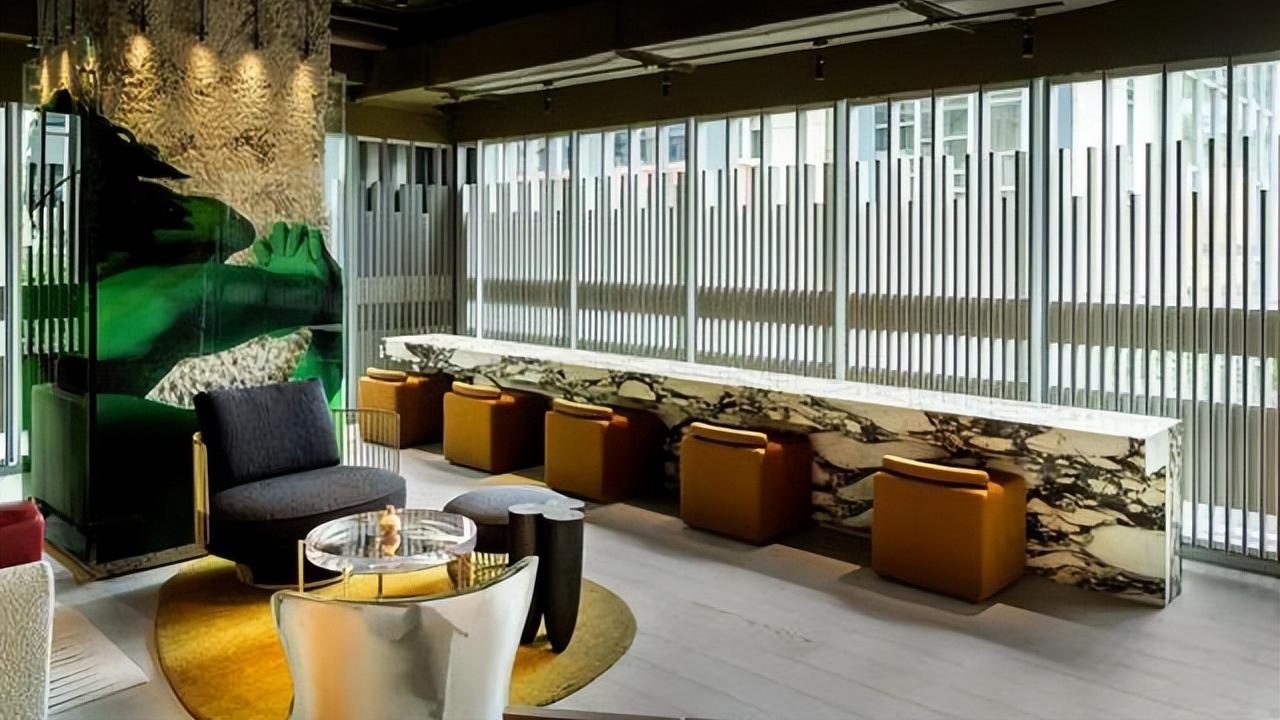 向太|向太高调炫富双喜临门！新豪宅以陈岚命名