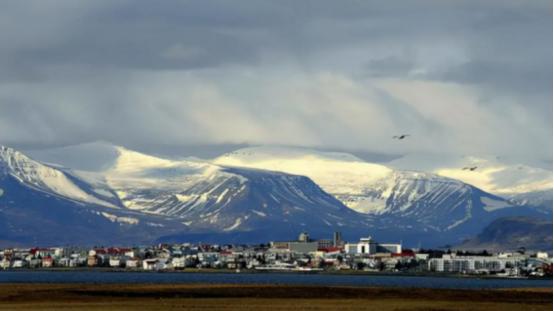怀来|据说冰岛不分春夏秋冬，全年冰天雪地，看不到树木花草