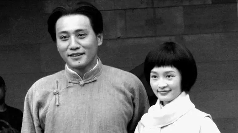 李沁|邓伦出事10天后，李沁冲上了热搜！这些事果然藏不住了