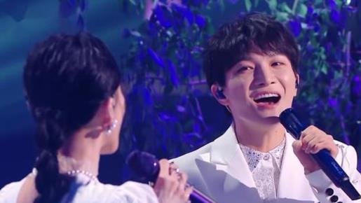 劳模周深, 改写乐坛最高纪录, 连续四年持续夺冠, 新综拉满期待值