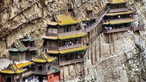 玉龙雪山|悬空寺的建造之谜：1500年它始终屹立不倒