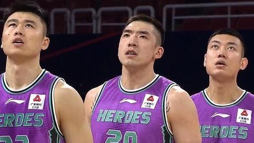 维尼修斯|高诗岩密切连线哈德森，陶汉林狂砍篮板，山东男篮55-58深圳队