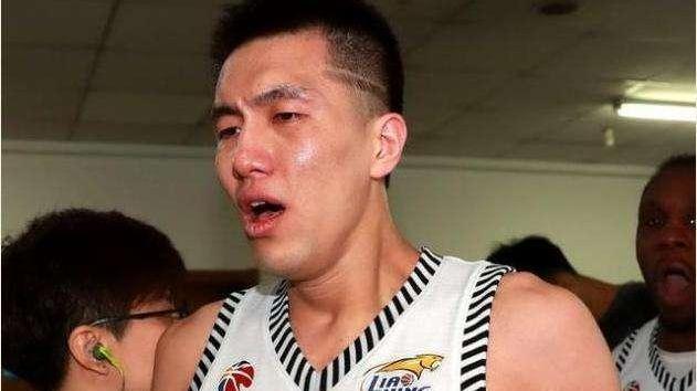 郭艾伦|63分比不过5分？ CBA赛后最扯事件 球迷喊话姚明为郭艾伦主持公道