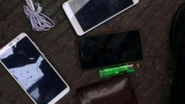 人去世后手机怎么处理，是跟逝者一起埋了，还是留下来？