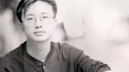 民谣|一路走好！52岁民谣歌手车祸去世，一首《青春》承载几代人记忆