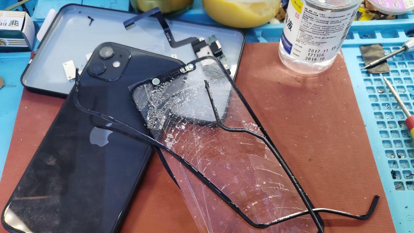 生物医学|手机维修价格已谈好，中途客户变卦不修，所交定金到底该不该退？