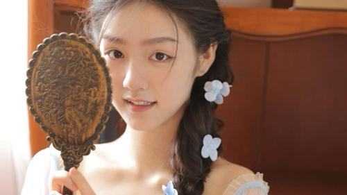 贺美琦|18岁贺美琦-谁的童话书没有合好，让公主跑出来了？