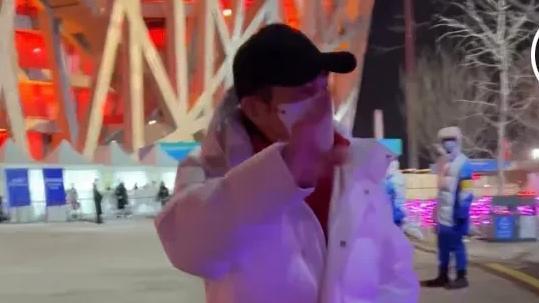 王宝强|张艺谋30分钟发4段视频，难掩激动之情，张导的浪漫令人感动