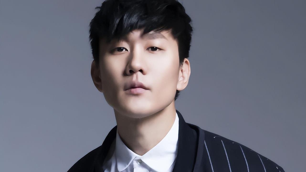 林俊杰|林俊杰确诊新冠肺炎！症状曝光身体发冷喉咙痛，经纪公司火速回应