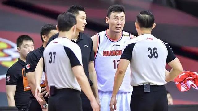 苏伟|破案了！杨鸣苏伟再次互喷，苏伟报了一箭之仇，辽粤大战不缺看点