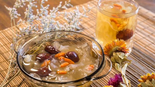 周信|国医大师周信有，活到了98岁，他有一套养生功，学会了，受益匪浅