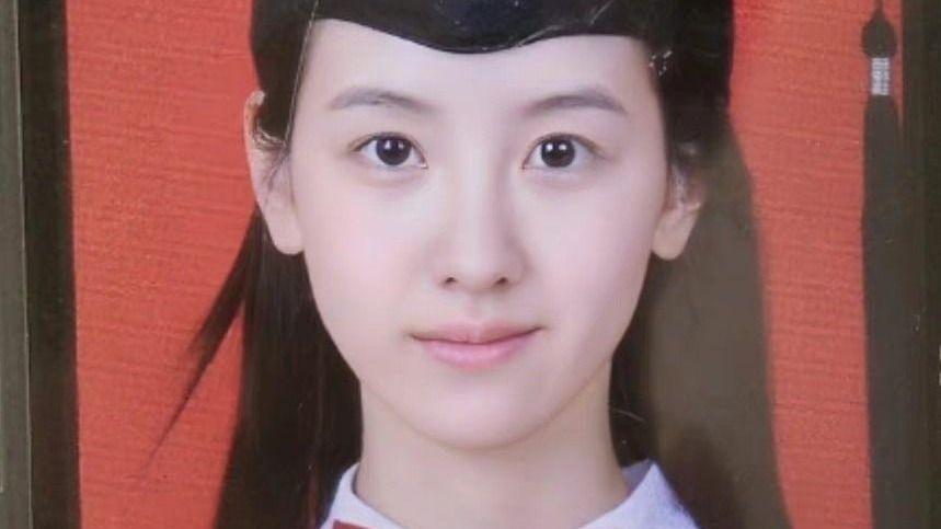 陈都灵|路人镜头下的陈都灵有多美？无美颜无滤镜气质好，生图宛如校花