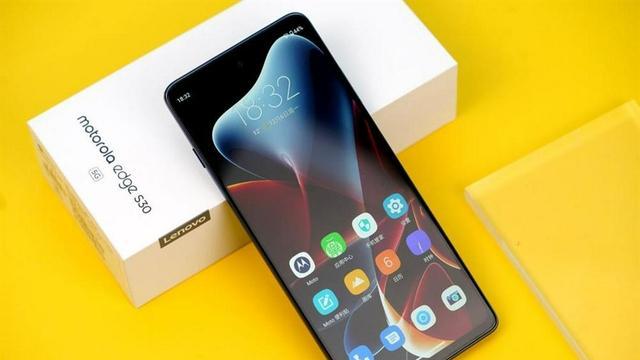 微信|12GB+512GB+5000mAh，现已跌至2499元，无奈依然有人“不买账”