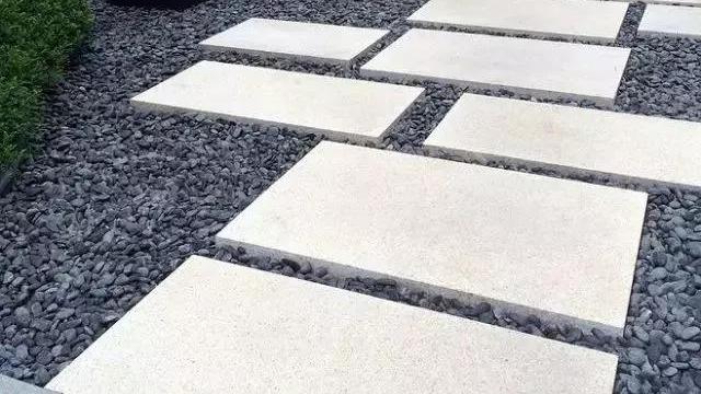 花园基调从不起眼的铺装开始