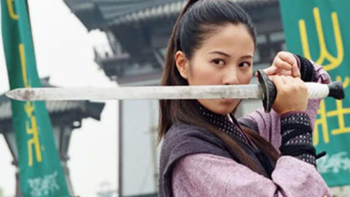 叶璇|叶璇晒美照心情好，照片和本人差异太大，网友：我的海棠去哪了？