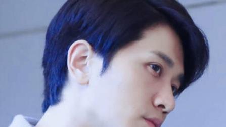 彭冠英|彭冠英36岁生日，线下大屏应援太霸气，网友：“大哥”就是不一样