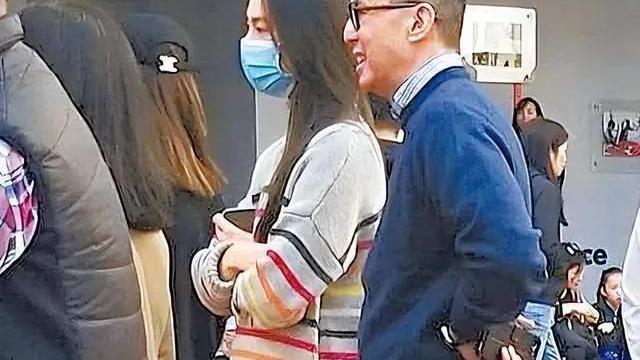 李泽楷|李泽楷：铁打的富豪，身边从不缺小女友