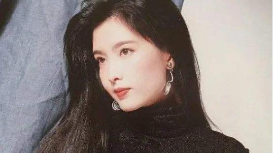 台湾|夜阑人静有谁共鸣，清苦的军旅生涯，还好有这些“玉女”歌手相伴