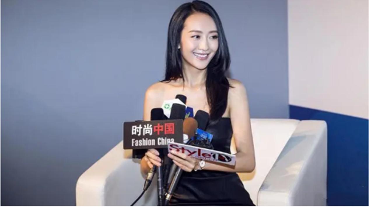 王鸥|这次恋情是真的吗？王鸥何九华被拍到一起吃火锅，之前还被爆……