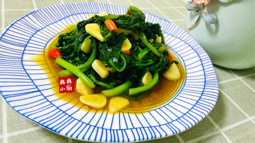 锅贴|节后来盘炒木耳菜，口感嫩滑，营养丰富