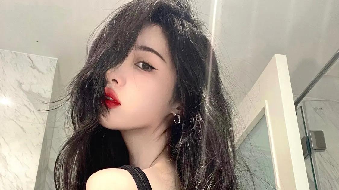 微笑|有一种叫“赫本式”微笑，温暖却不耀眼！